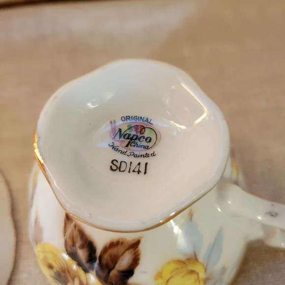 Vintage Floral Tea Cup and Saucer Set with Gold Accents - Picture 7 of 7